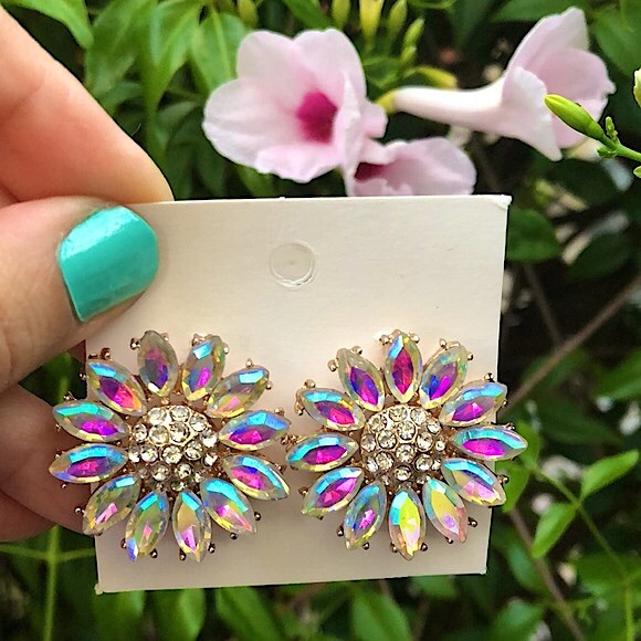 Aurora Borealis Sunflower Crystal Earrings - Picture 9 of 12